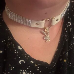 Elegant White Choker Necklace with Gold Pendant